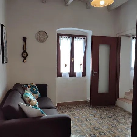 Nonnamelia *